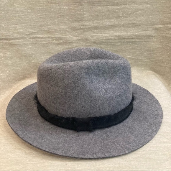 ZARA Sz S or 57 cms 100% Wool Hat Grey with Black Band Like New - Picture 4 of 14